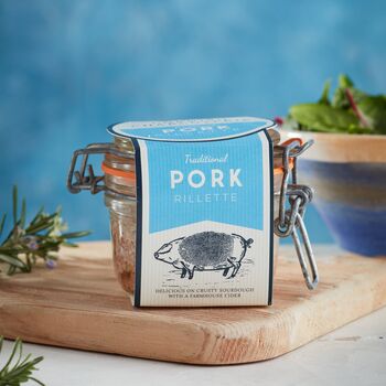 Gluten-free cheese & charcuterie - ideal girls' night gift