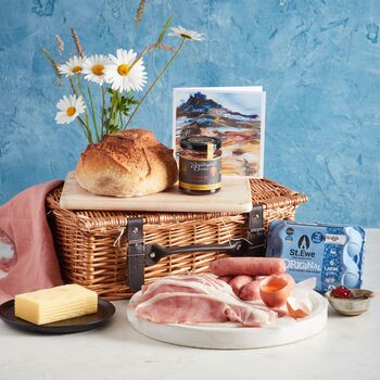 Breakfast hamper for two - thoughtful gift for a cozy breakfast in bed