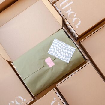 Cozy cashmere blanket - thoughtful gift for her